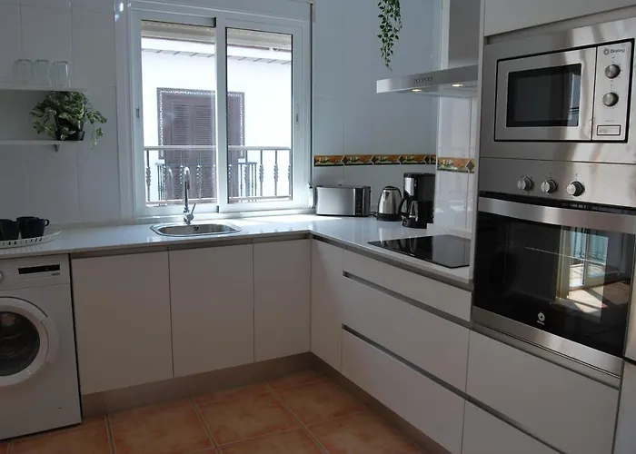 Ap309 - Colon Atico Нерха